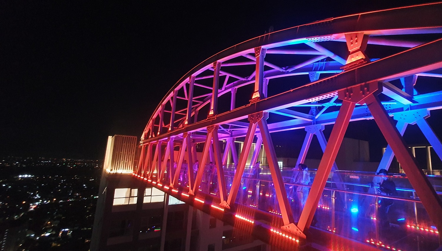 DDC reaffirms their capabilities with Vietnam’s Highest Sky Glass Bridge - Happy One Central